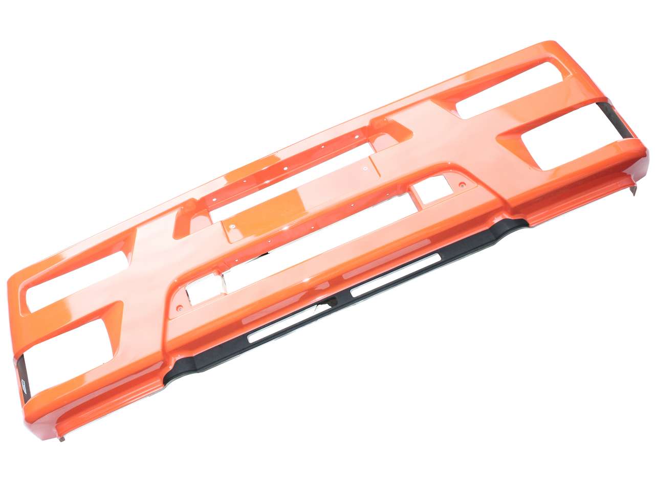 Облицовка буфера КАМАЗ (рестайлинг) широкая (оранжевый), 63501-8416015-50, РИАТ