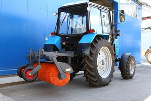 Изображение 3, МК-2 Щетка коммунальная МТЗ-80, 82, 1221 усиленная,  литой редуктор,  колеса 5.00х10 (60-100 л.с.) САЛЬСК