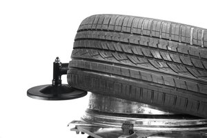 Изображение 2, M-231P36 (380) Стенд шиномонтажный 380В автоматический 12"- 26" (с правой рукой) AE&T
