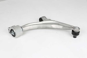 Изображение 1, BSG65315024 Рычаг подвески CHEVROLET Cruze OPEL Astra J передней правый BSG