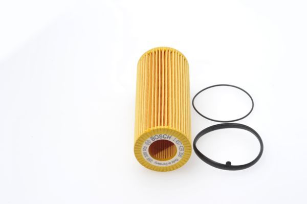 Фильтр масляный VW Touareg AUDI A4, A6, A8, Q5, Q7 (2.83.03.2 FSITFSI) BOSCH