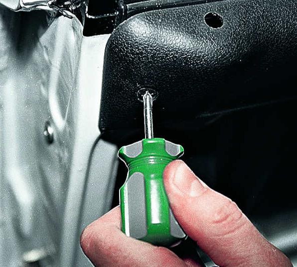 Как открутить дверь ваз 2110